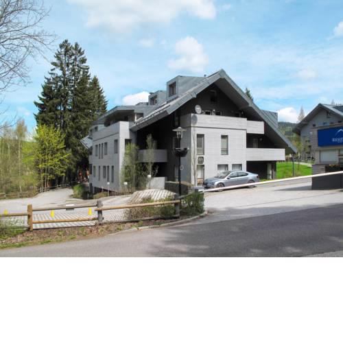 Resident Harrachov 140S