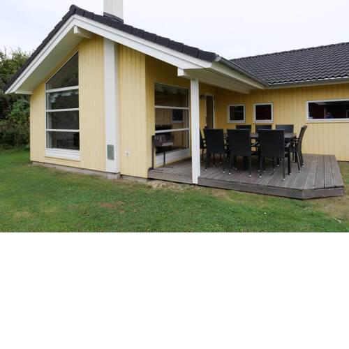 Resort 1 Surfer's Residence E 137