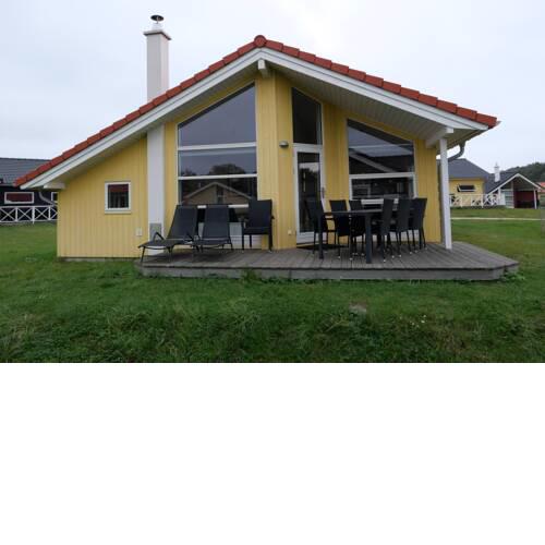 Resort 2 Beach House B 50
