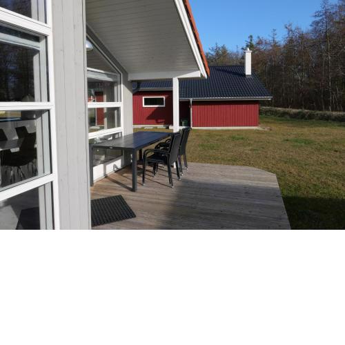 Resort 2 Beach House B 90