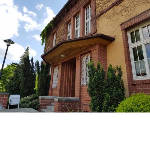 Ressel Mansion