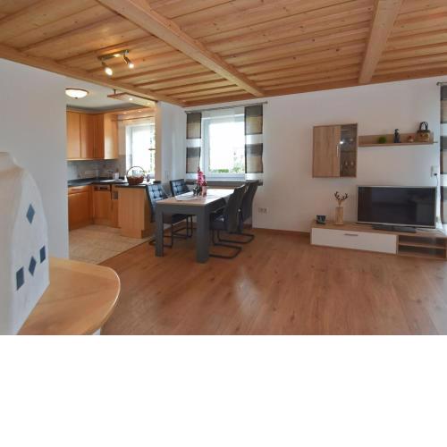 Restful apartment in Daxstein overlooking pretty views