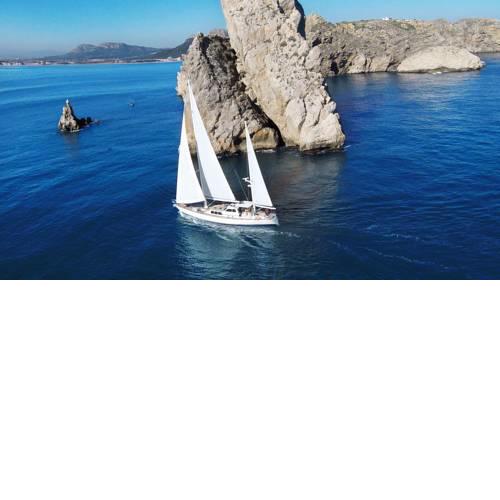 Restless Spirit Sailing Yacht all included sailing trips