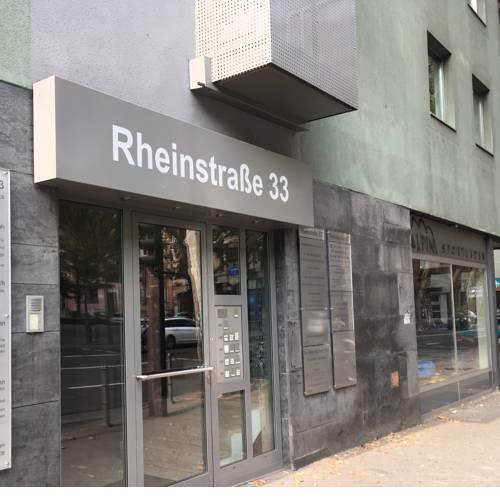 Rheinstraße 33