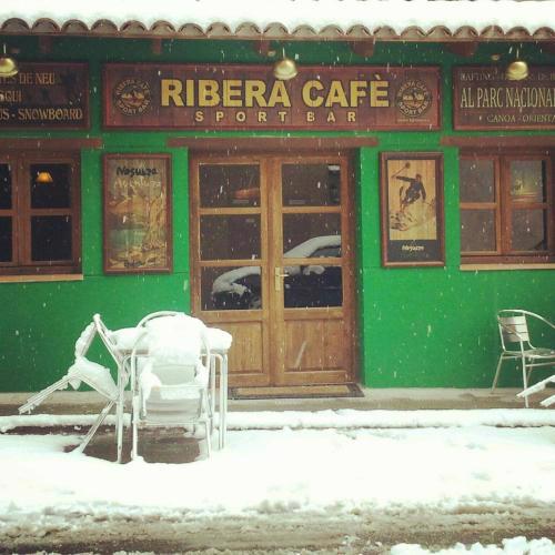 Ribera Hostal