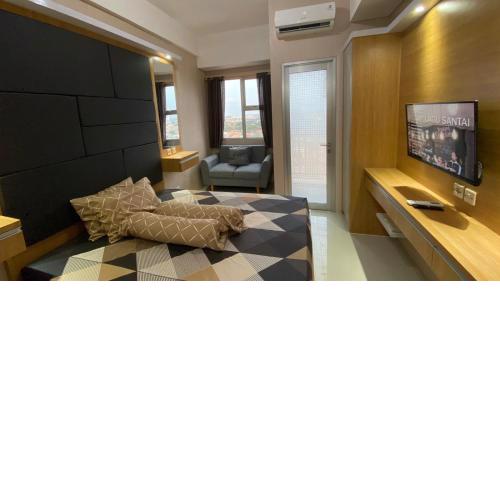 Rifky Room Transpark