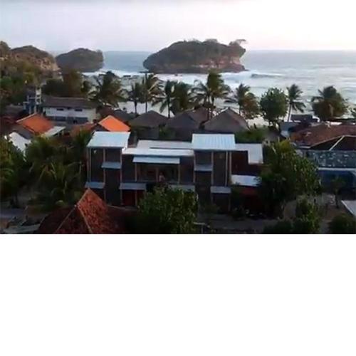 RIKNA BEACH HOUSE