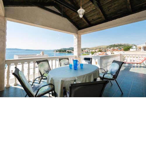 Rimagis Apartments