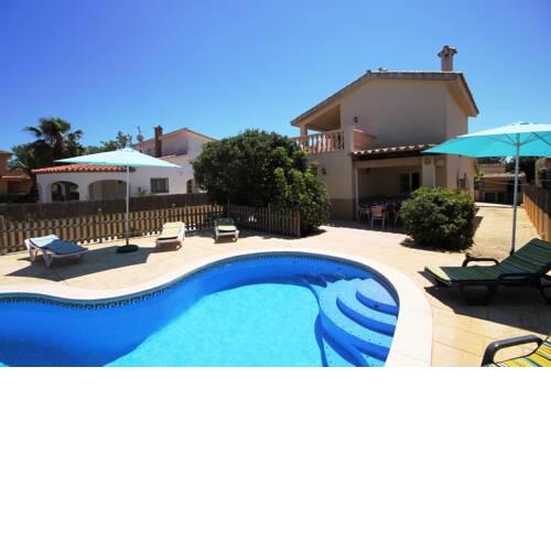 Riumar "Eva", 300m to beach, private pool, On-Site-Service, dog beach