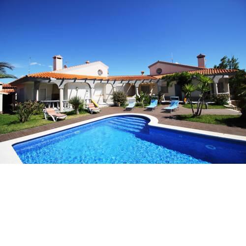 Riumar "Four Seasons", 200m to beach, private pool, On-Site-Service, dog beach