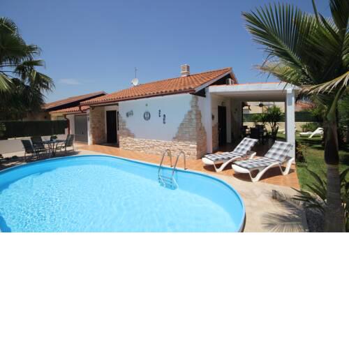 Riumar "Iris", 500m to beach, private pool, On-Site-Service, dog beach