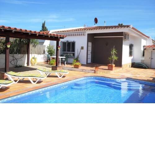 Riumar "Josef", 490m to beach, private pool, On-Site-Service, dog beach