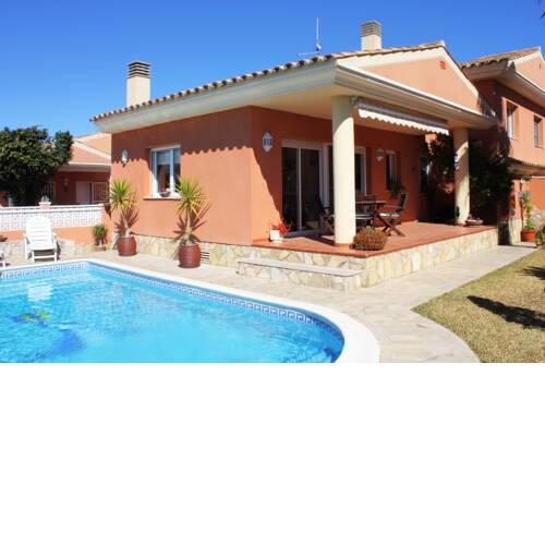Riumar "Mireli", 300m to beach, private pool, On-Site-Service, dog beach