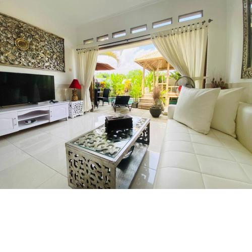 RnR Villa Lovina / Rest ~ Relax ~ Recharge