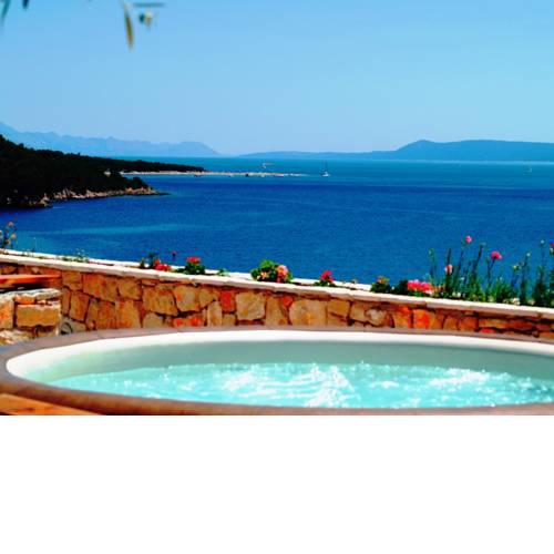 Robinson House in Bol with sea view, terrace, air conditioning, WiFi (3468-1)