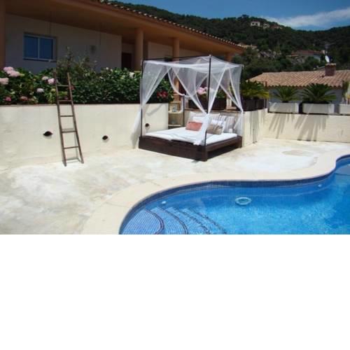 Roca de Malvet Villa Sleeps 6 Pool WiFi