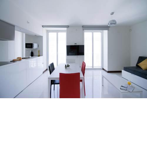 Roisa Suites
