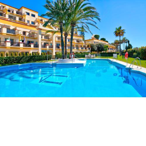 Romana playa 805 Apartment by GHR Rentals