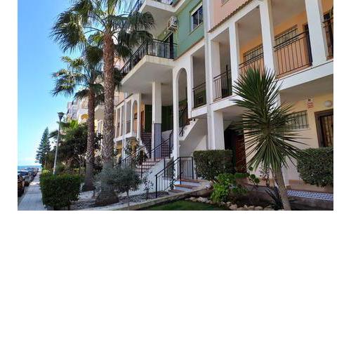 Romantic apartment 50 meters from the sea
