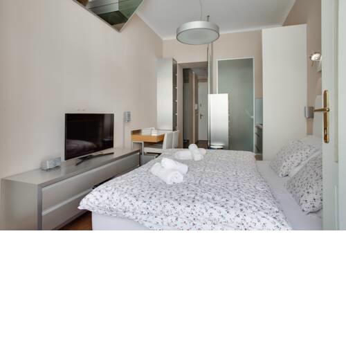 Romantic apt in the heart of Prague, balcony Art Nouveau