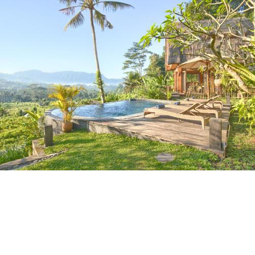 Romantic Barn with Mt. Agung Views