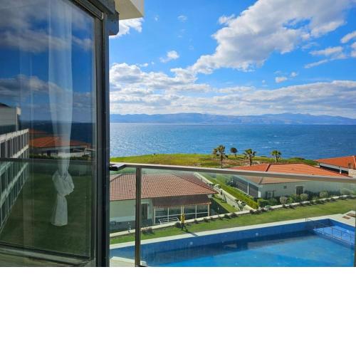 Romantic Sea and Chios View Flat