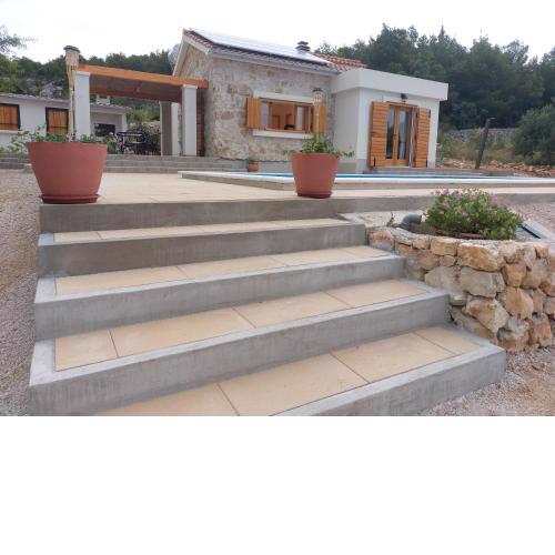 Romantic Villa with Outdoor Pool, Free Parking and Sea View