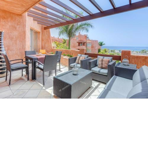 Romen 2-2 PENTHOUSE SEA VIEW & JACUZZI 2B