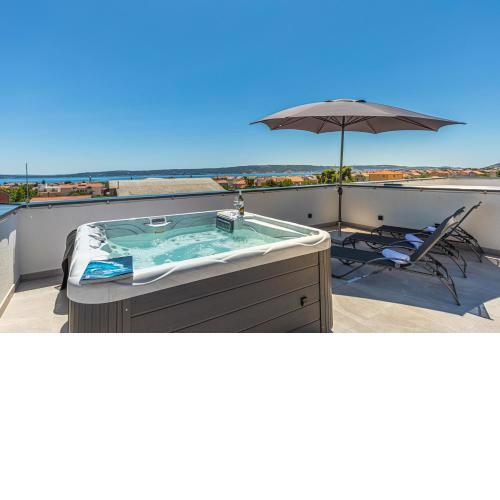 Rooftop New Castel 2023