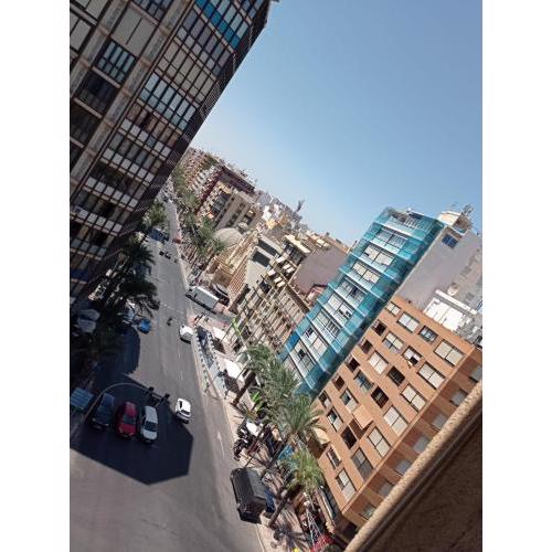 Room in Alicante Downtown en Piso Compartido