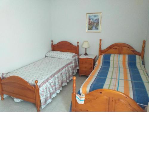 Room in Chalet - Habitacion En Chalet Compartido En Toledo