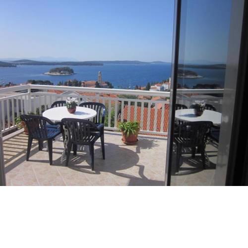 Room in Hvar town with sea view, terrace, air conditioning, Wi-Fi (3666-3)