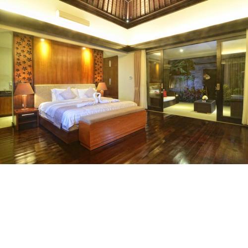 Room in Villa - Kori Maharani Villas - One Bedroom Villa with Private Pool 4