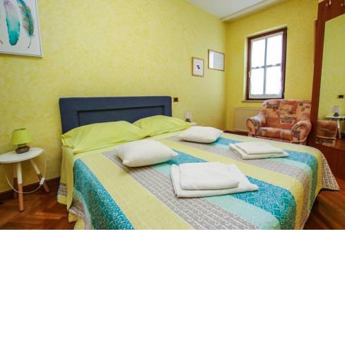 Room Klaudija
