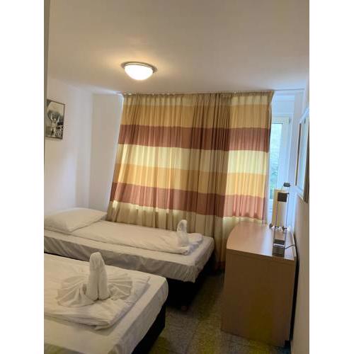 Room next to Cologne Lanxess-Arena and Messe 24