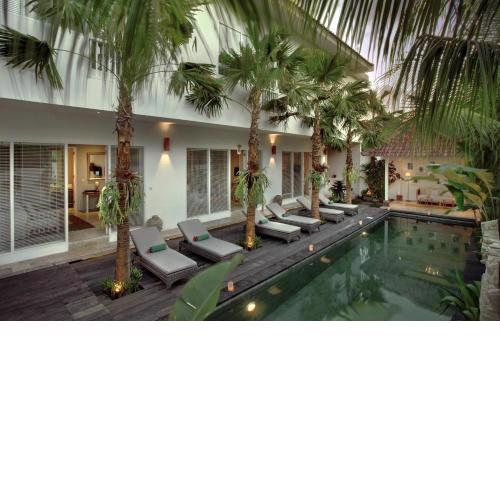 Room & Vespa 4