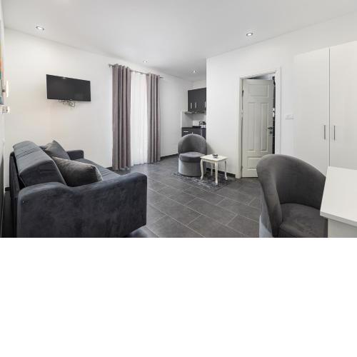 Rooms and studio Flora