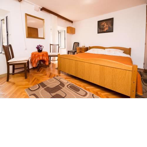 Rooms Ane Old Town