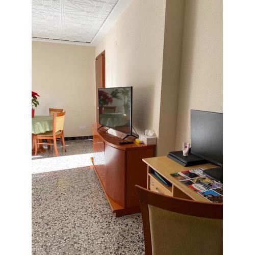 Rooms Apartment with Coffee Machine - Jacuzzi - Garden and BBQ Zone