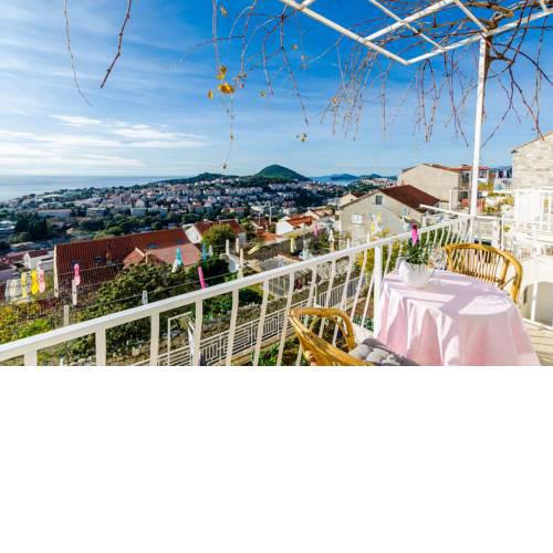 Rooms Batina