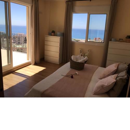 Rooms in Seafront Villa