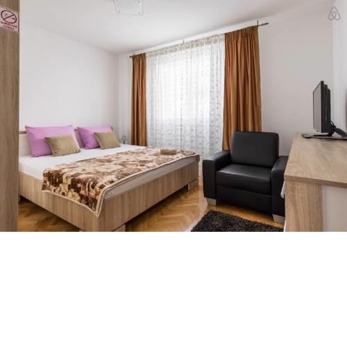 Rooms Laura