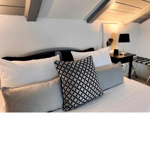 Rooms Mirabella