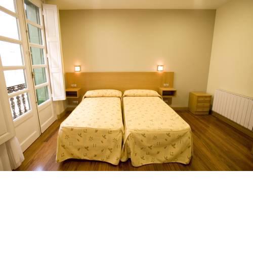 Roquefer Bilbao Central Rooms