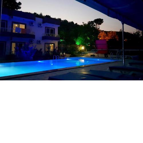 Rose Pension