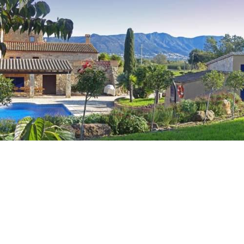 Roses Villa Sleeps 14 with Pool and Air Con