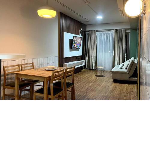 Royal Apartment Makassar perfect for family 45m 2BR near Mall Panakkukang Downtown