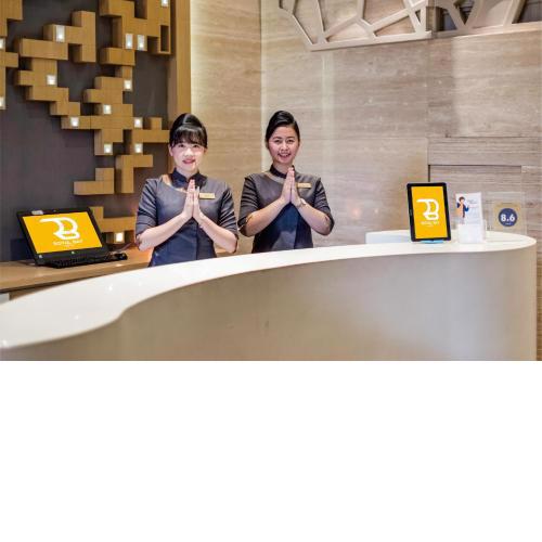 Royal Bay Hotel Makassar