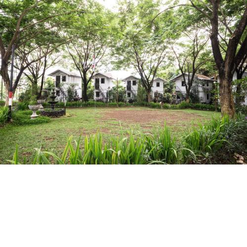 Royal Caravan Trawas Hotel