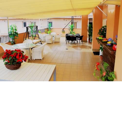 Royal Inn Aparthotel